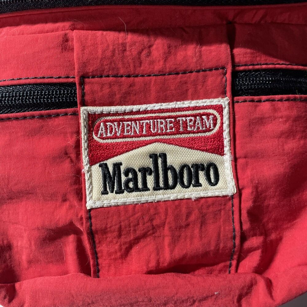 Vintage Marlboro Fanny Pack Waist Bag Red Adjustable Strap Adventure Team - Picture 2 of 6